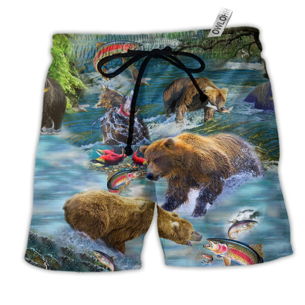 Bear Amazing Salmon Hunting With Animals - Beach Short